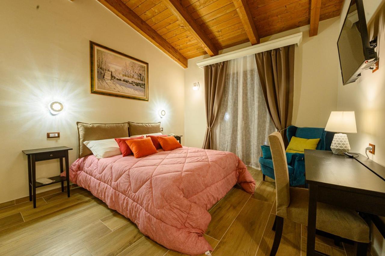 Casa De Campo B&B 산 조반니 테아티노 외부 사진